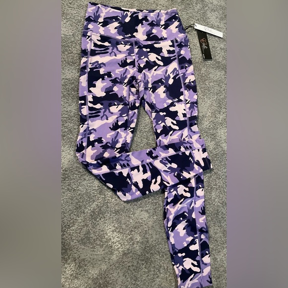 cali active Pants - purple camo leggings